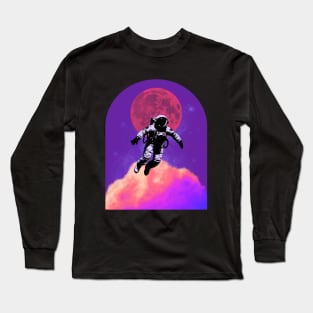 Floating astronaut Long Sleeve T-Shirt